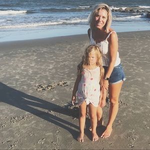 Meet your Posher, Crystal